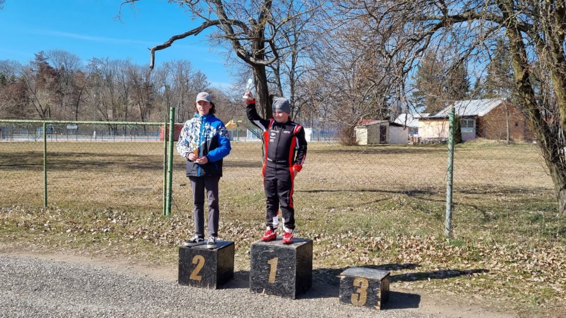 Sebastian získal ďalší zlatý pohár na Predsezónny autoslalom.